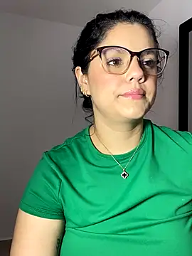 kimberlyhills1 online show from 10/21/25, 07:35