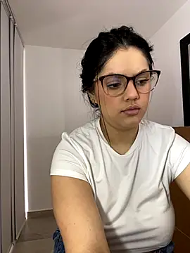 kimberlyhills1 online show from 11/14/25, 07:39