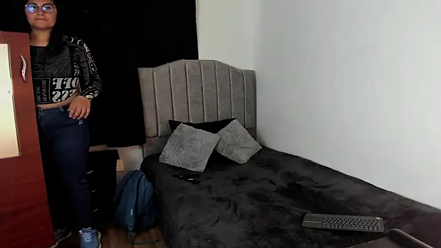 lorymoon online show from 01/15/25, 07:01