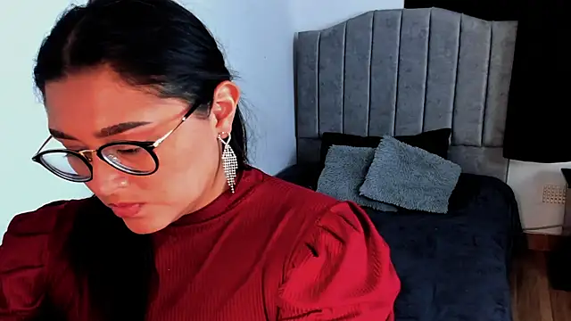 lorymoon online show from 02/18/25, 08:58