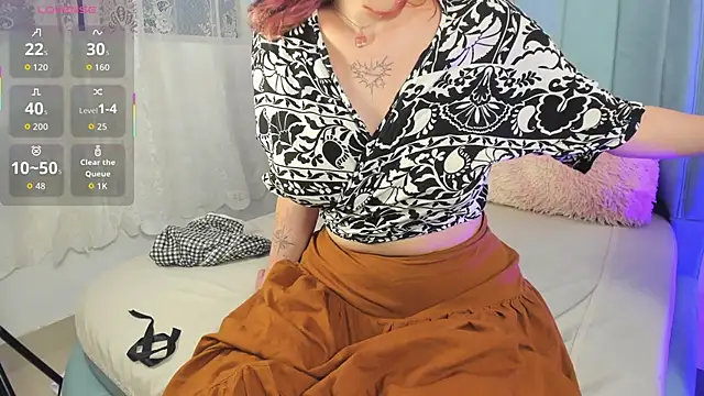 AlexaFoxy18 online show from 10/26/25, 08:26