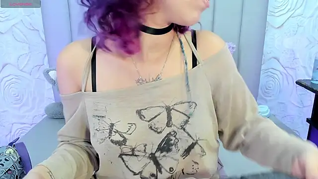 AlexaFoxy18 online show from 05/07/26, 06:28