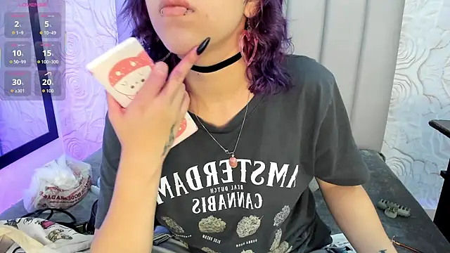 AlexaFoxy18 online show from 03/04/26, 08:00