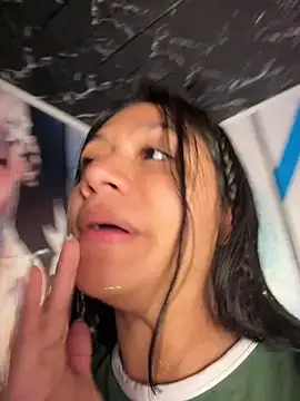 Im Little online show from 05/10/26, 02:59