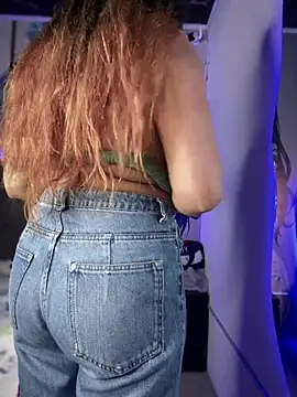 Im Little online show from 01/29/25, 03:22