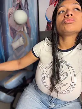 Im Little online show from 05/26/26, 02:42