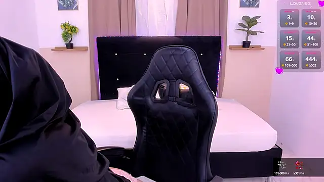 Snapshot of Kendra_Kait chatting on 10/08/25, 11:56 Kendra Kait online show from 10/08/25, 11:56