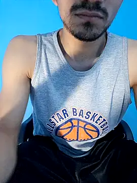 Snapshot of charlesss19 chatting on 03/20/25, 03:45 charlesss19 online show from 03/20/25, 03:45