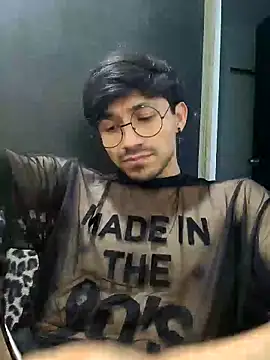 Snapshot of charlesss19 chatting on 09/09/25, 02:21 charlesss19 online show from 09/09/25, 02:21