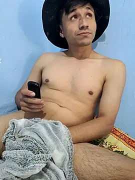 Snapshot of charlesss19 chatting on 11/04/25, 10:41 charlesss19 online show from 11/04/25, 10:41