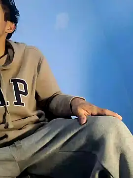 Snapshot of charlesss19 chatting on 03/02/25, 10:23 charlesss19 online show from 03/02/25, 10:23