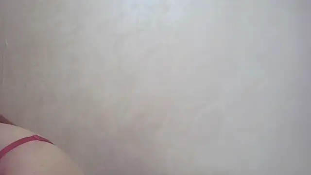 Snapshot of CaitlinaJayne23 chatting on 10/30/25, 06:12 CaitlinaJayne23 online show from 10/30/25, 06:12