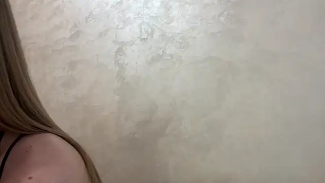 CaitlinaJayne23 online show from 04/04/26, 03:57