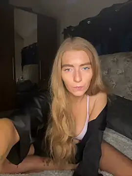 Summer Paige online show from 03/09/25, 05:17