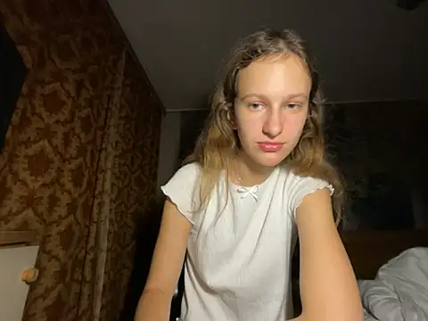 Snapshot of Eva_Angel3 chatting on 09/16/25, 06:20 Eva Angel3 online show from 09/16/25, 06:20