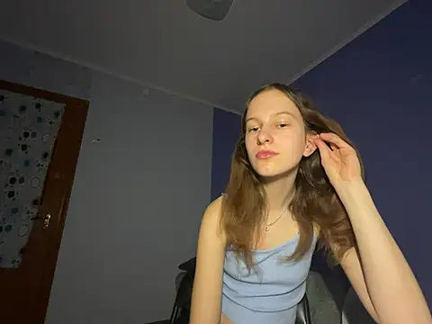 Snapshot of Eva_Angel3 chatting on 03/17/25, 04:22 Eva Angel3 online show from 03/17/25, 04:22