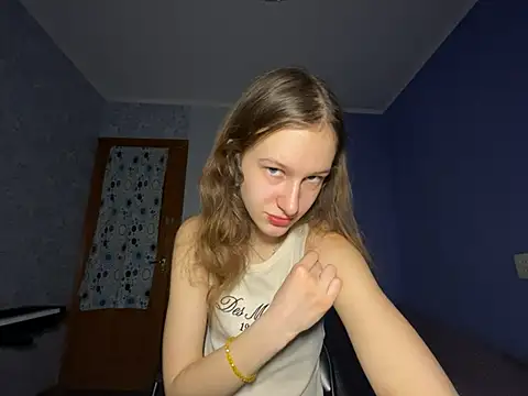Snapshot of Eva_Angel3 chatting on 02/28/25, 04:10 Eva Angel3 online show from 02/28/25, 04:10