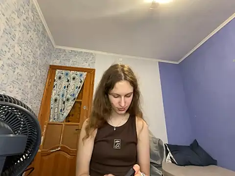 Snapshot of Eva_Angel3 chatting on 06/14/26, 05:36 Eva Angel3 online show from 06/14/26, 05:36