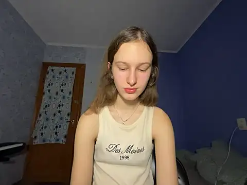 Snapshot of Eva_Angel3 chatting on 02/19/25, 06:43 Eva Angel3 online show from 02/19/25, 06:43