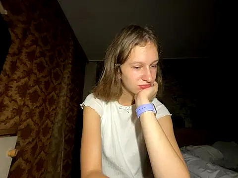 Snapshot of Eva_Angel3 chatting on 09/21/25, 04:56 Eva Angel3 online show from 09/21/25, 04:56