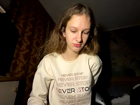 Snapshot of Eva_Angel3 chatting on 10/03/25, 06:42 Eva Angel3 online show from 10/03/25, 06:42