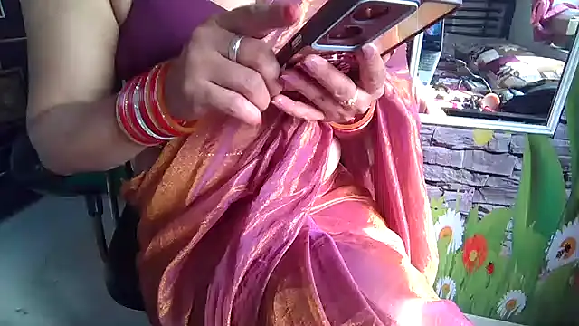 sexy-honey09 online show from 01/18/26, 08:29