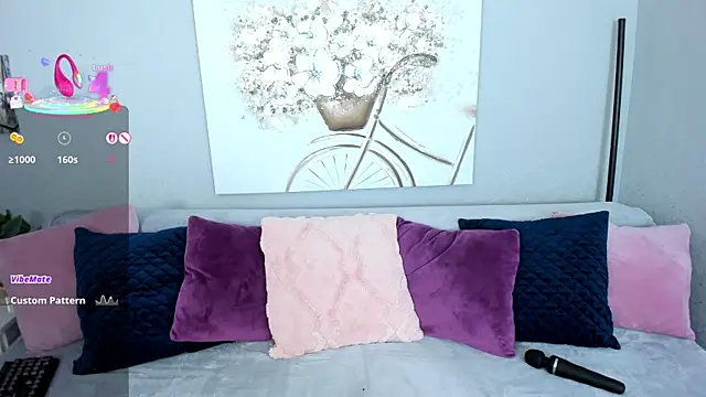 Snapshot of MelodyHudson chatting on 11/13/25, 09:19 MelodyHudson online show from 11/13/25, 09:19