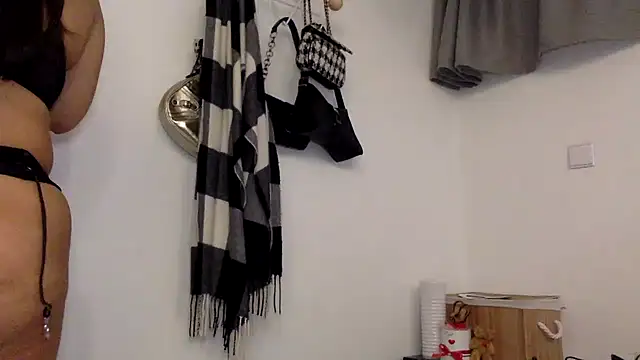 brazilianbbinuk online show from 03/09/25, 07:23