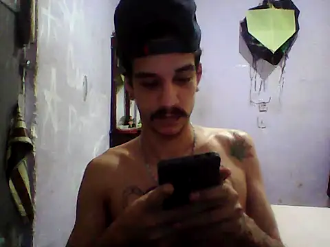 gatobranco001 online show from 02/27/25, 03:15