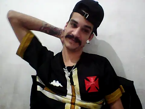 gatobranco001 online show from 05/30/26, 05:51