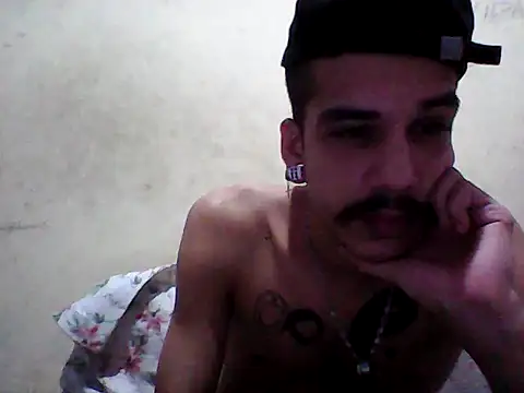 gatobranco001 online show from 03/17/25, 01:14