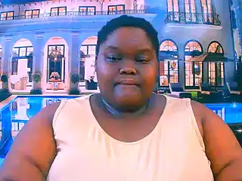 Snapshot of EbonyHotBuns chatting on 05/19/26, 05:14 EbonyHotBuns online show from 05/19/26, 05:14