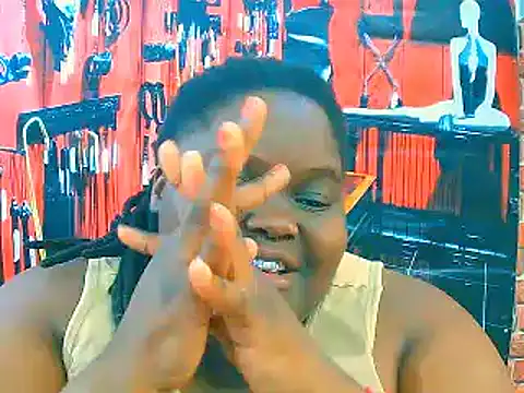 EbonyHotBuns online show from 10/28/25, 09:19