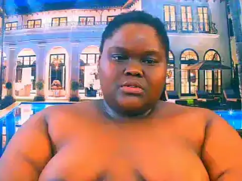 Snapshot of EbonyHotBuns chatting on 06/11/26, 12:32 EbonyHotBuns online show from 06/11/26, 12:32