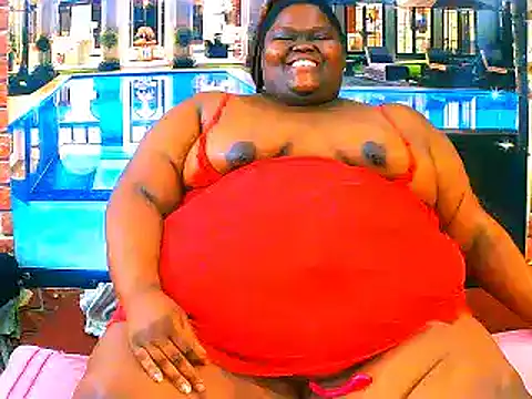 Snapshot of EbonyHotBuns chatting on 04/15/26, 06:56 EbonyHotBuns online show from 04/15/26, 06:56