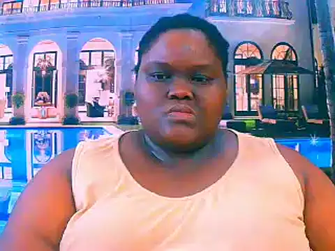 Snapshot of EbonyHotBuns chatting on 06/17/26, 06:29 EbonyHotBuns online show from 06/17/26, 06:29