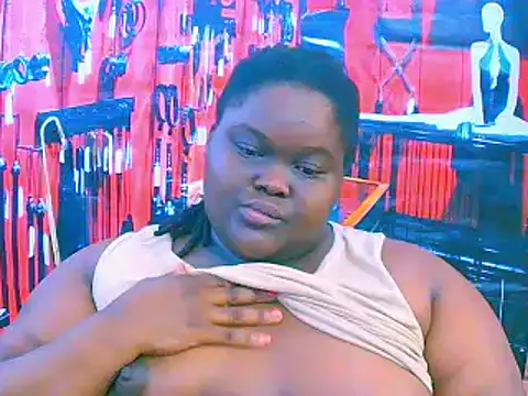 EbonyHotBuns online show from 10/26/25, 09:04