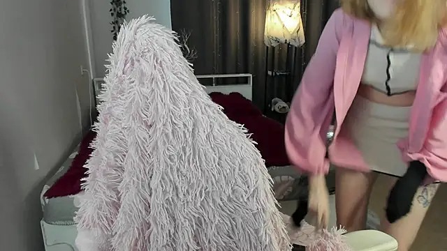 ReddHotPipper online show from 09/13/25, 02:22