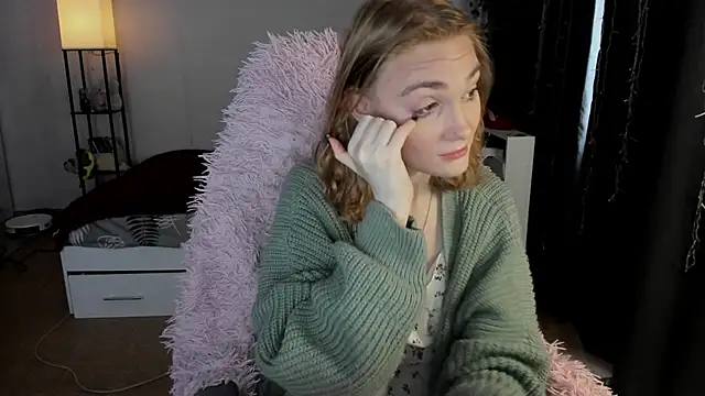 ReddHotPipper online show from 11/28/25, 03:17