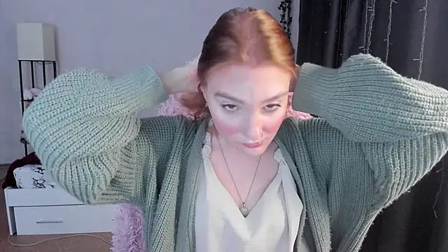 ReddHotPipper online show from 10/09/25, 01:17