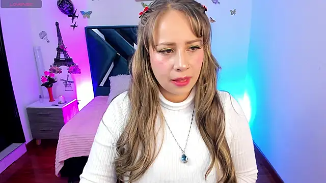 Snapshot of Dana_martinezz chatting on 03/22/25, 02:14 Dana martinezz online show from 03/22/25, 02:14