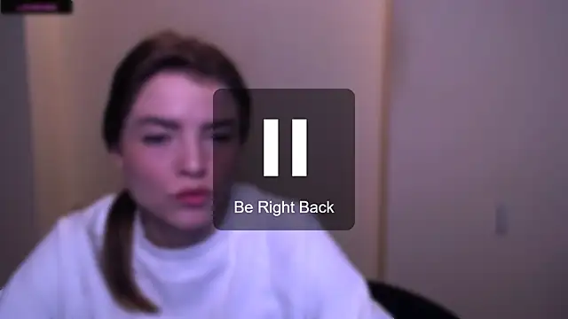 Snapshot of MissOliviaa_ chatting on 02/23/25, 11:22 MissOliviaa  online show from 02/23/25, 11:22