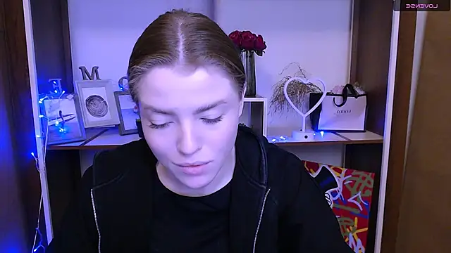 Snapshot of MissOliviaa_ chatting on 01/13/25, 08:05 MissOliviaa  online show from 01/13/25, 08:05