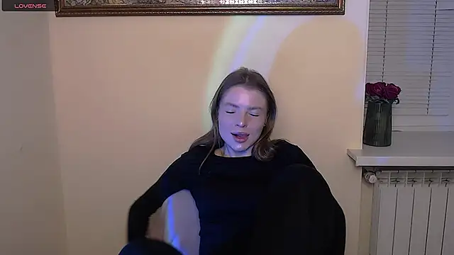 Snapshot of MissOliviaa_ chatting on 10/29/25, 07:29 MissOliviaa  online show from 10/29/25, 07:29