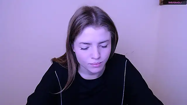 Snapshot of MissOliviaa_ chatting on 01/17/25, 09:49 MissOliviaa  online show from 01/17/25, 09:49