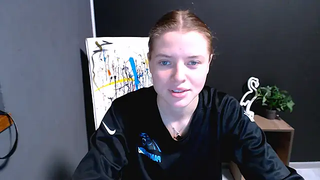 MissOliviaa  online show from 11/12/25, 01:37