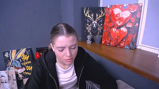 MissOliviaa  online show from 11/15/25, 07:56