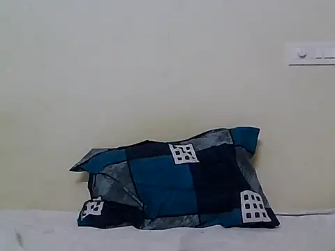 nick05inch online show from 10/12/25, 12:28