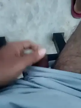 nick05inch online show from 10/24/25, 12:26