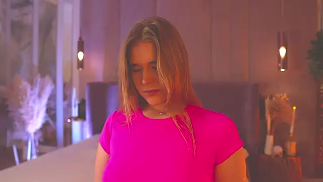 Snapshot of Smiley_Mia chatting on 02/03/26, 05:05 Smiley Mia online show from 02/03/26, 05:05